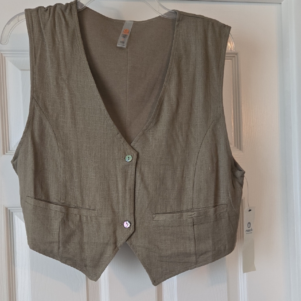 Mono B Linen-Rayon Vest in Taupe Gray